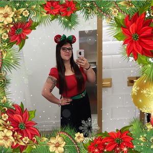 Meet your Posher, Nikole